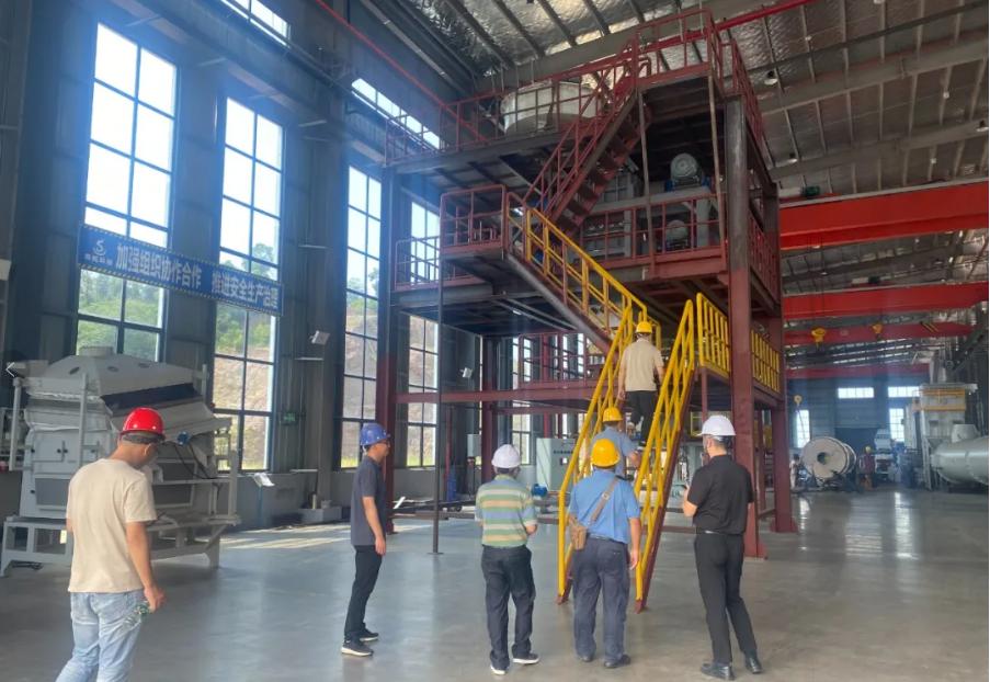 陜西某客戶蒞臨江西森拓智能裝備有限公司實地考察